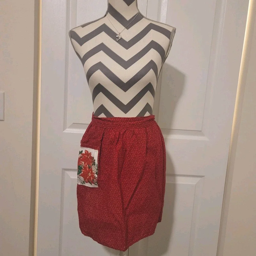 VTG Christmas Half Apron Red Ditsy Floral Poinsettia Graphic Pocket 